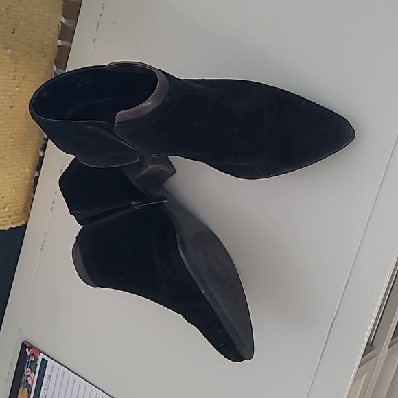 Vince Camuto Suede Jody Booties 7.5 - Picture 8 of 12